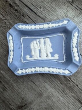 Vintage Wedgewood Jasperwear style Blue Ceramic Relief Trinket Dish/ashtray
